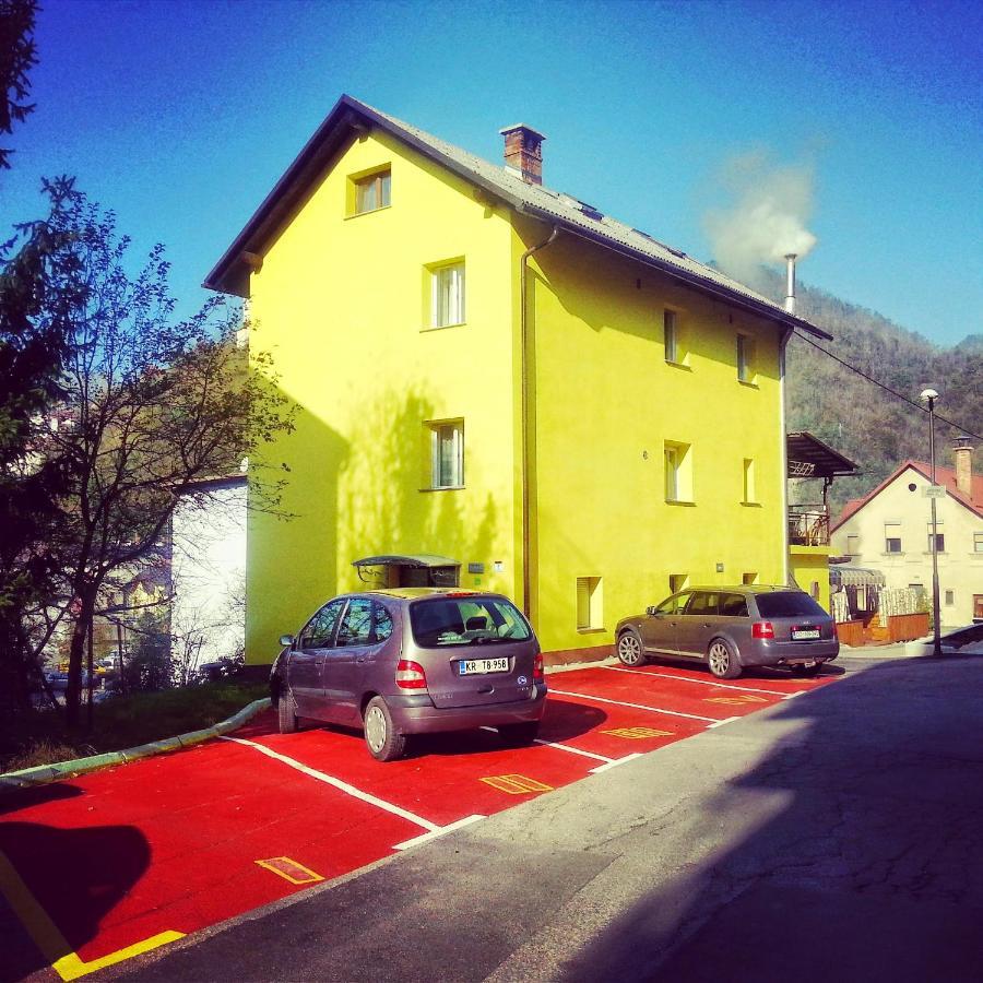 Lux Center B&B - Pasja Grofica Idrija Buitenkant foto