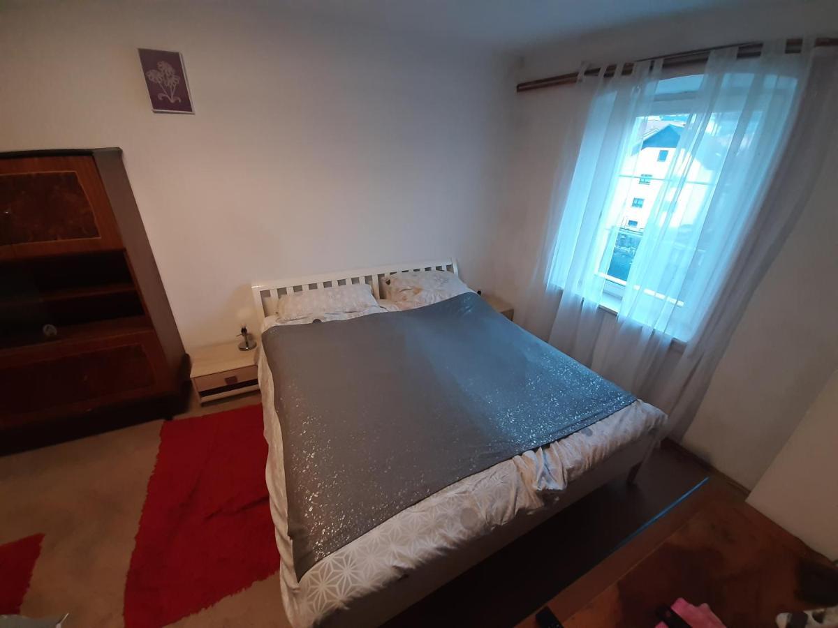 Lux Center B&B - Pasja Grofica Idrija Buitenkant foto